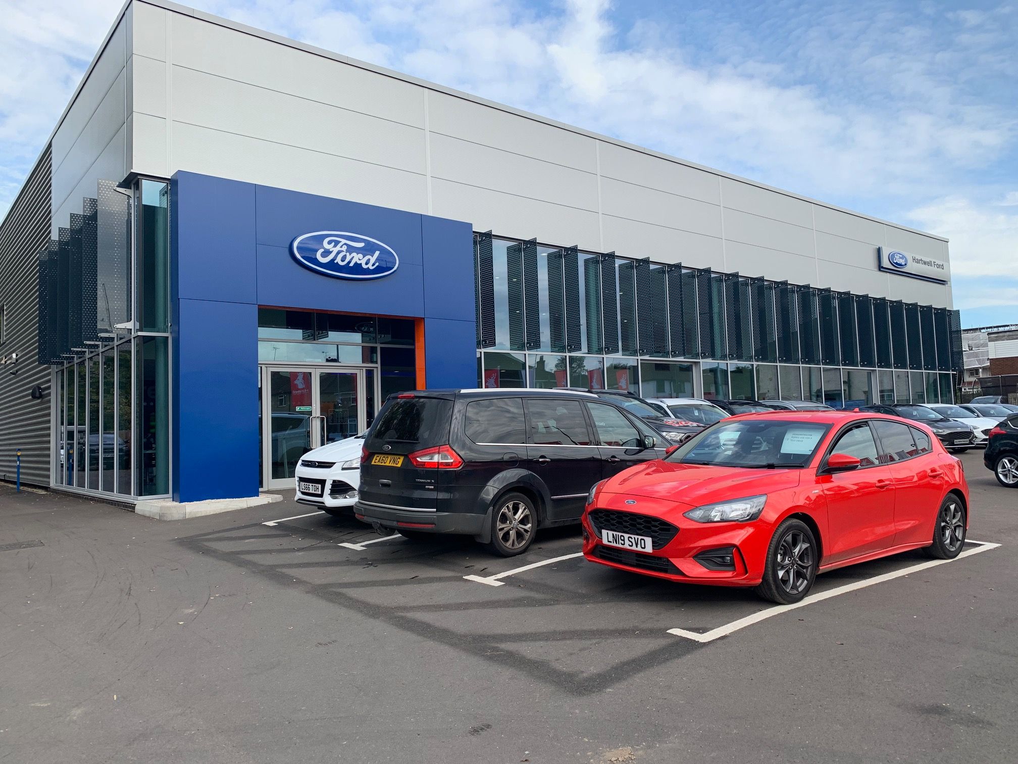 Hartwell Watford Ford Car dealership in Watford AutoTrader